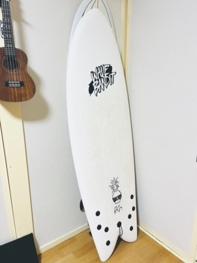 サーフボード　ソフト　WAVE BANDIT 5.8 クワッド4フィン　BEN GRAVY デザイン　