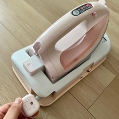 【TOSHIBA】コードレススチームアイロンの画像