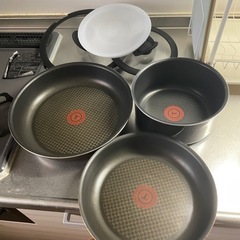 【T-fal】取っ手が取れるフライパン6点セットの画像