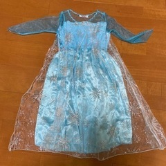 ディズニー　ハロウィン　
仮装アナ雪　エルサ　ドレス　140の画像