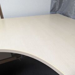 コクヨ製L字デスクの画像