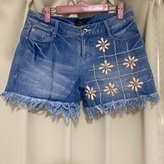 美品 グレースコンチネンタル ビシューショートパンツ 38