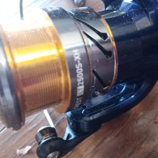 DAIWA　クレスト2500SXHとダイワ(DAIWA) エギングロッド エントリーモデル エギングXとpeライン、ショックリーダーセットで！お話し中！