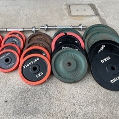 中学硬式野球部の息子に買ったウエイトトレーニング機器一式です。　ベンチプレスダンベルの画像