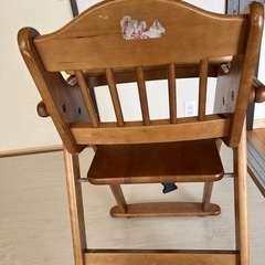 テーブルチェアーの画像