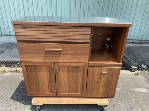 宇都宮でオシャレな家具を探すなら『オトワリバース！』東馬 ミドルレンジボード 収納棚 食器棚 ブラウン キッチン収納 中古品
