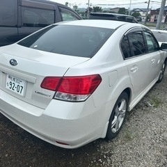 レガシィB4 2.5isパッケージ　車検6年2月　サンルーフ付きの画像