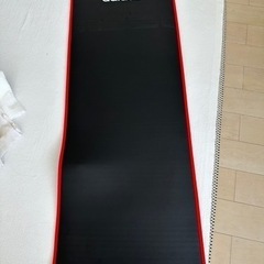 adidasトレーニングマット/ヨガマットの画像