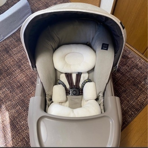 ネムリラ オートスイング AUTO SWING 電動ハイローチェア Combi【値下げしました！】