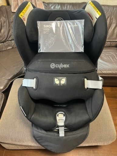 サイベックス　チャイルドシート　シローナ　黒色