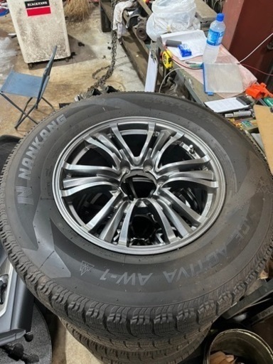 ランクル　プラド　タイヤ付きホイール