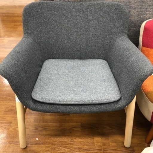 IKEA  VEDBO  アームチェア　8,580円