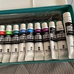 ターナー絵の具の画像