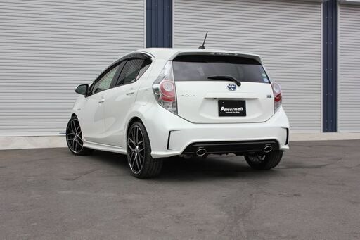 【新品未開封・送料込み】ハチハチハウス/88HOUSE ディクニティ スピンダクトエアロキット リアバンパー(未塗装):アクア NHP10