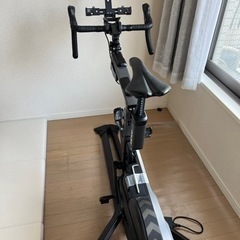 WAHOO KICKR BIKE / ロードバイク不要でzwiftできますの画像