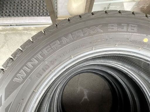 DUNLOP WINTER MAXX SJ8＋ 2023年製（04週）235/60R18 107Q スタッドレスタイヤ 4本 18インチ ダンロップ ウィンターマックス 札幌市