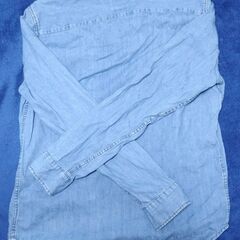 300円！引越処分！　GAPデニムシャツの画像