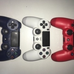 ＊引取先確定　ＰＳ４コントローラー3個