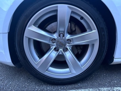 AUDI a5 純正アルミ　18インチ