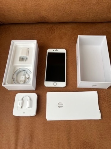 【良品・電池100%】iPhone 8 64GB シルバー SIMフリー