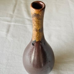 一輪挿し　花瓶　茶色　の画像