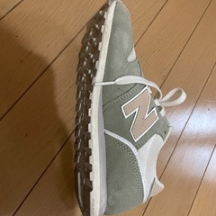 ニューバランススニーカーの画像