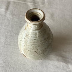 一輪挿し　とっくり型　白　の画像