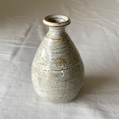 一輪挿し　とっくり型　白　の画像