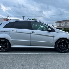 激安最終処分価格! ブラック18インチ＆235/40R18装着！ 車検令和7年3月 メルセデスベンツ B180 2011年式  内外装クリーンアップ済み！ の画像