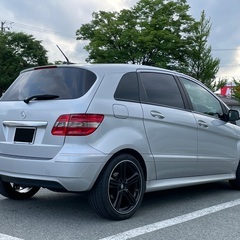 激安最終処分価格! ブラック18インチ＆235/40R18装着！ 車検令和7年3月 メルセデスベンツ B180 2011年式  内外装クリーンアップ済み！ の画像