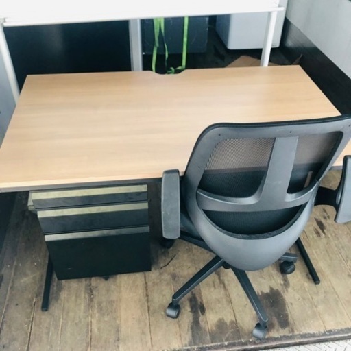 福岡市内配送無料　3点セット　机　椅子