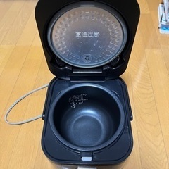 【取引中】炊飯器　2022年製の画像