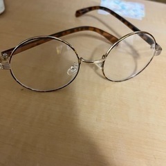 メガネ（度なし） 決まりました(*^^*)