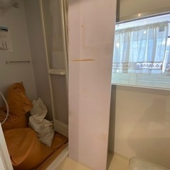 白いオフィス机1800 × 45あげます