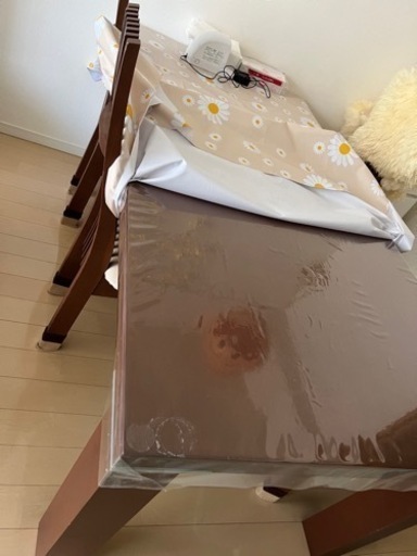 ダイニングテーブル　茶色　重厚感　+専用椅子6脚
