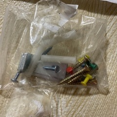 値下げしました。新品コルクボード　壁掛け　赤色の画像