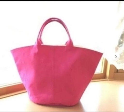 最終値下げ♪ハンドメイド作品♪美品♪布ホットピンクの かごトートバッグ♪とても可愛いですよ