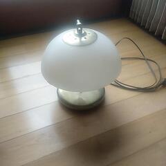 電気スタンドの画像