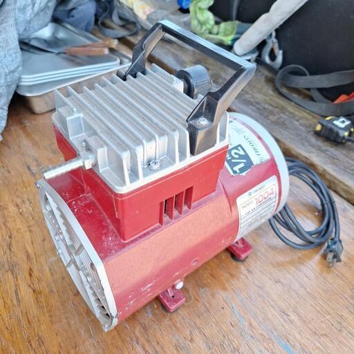 ❗オイルレス　コンプレッサ❗トーマス1004❗