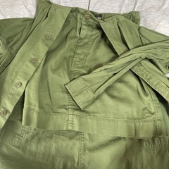 ほぼ未使用！RNAの腰巻きシャツ風スカートの画像