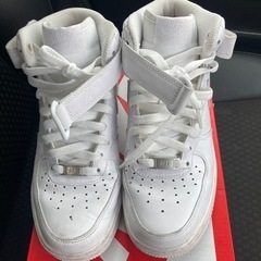 【決まりました】NIKEエアフォース1MID24.5センチの画像