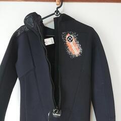 ウェットスーツ等巣潜りセットの画像