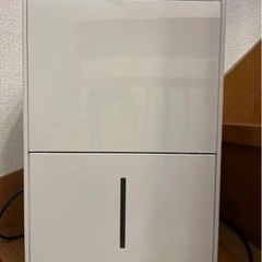 コンプレッサー式　アイリスオーヤマ除湿機