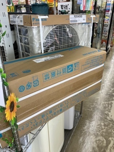 DAIKIN?すっきりコンパクトサイズ?ルームエアコン8235