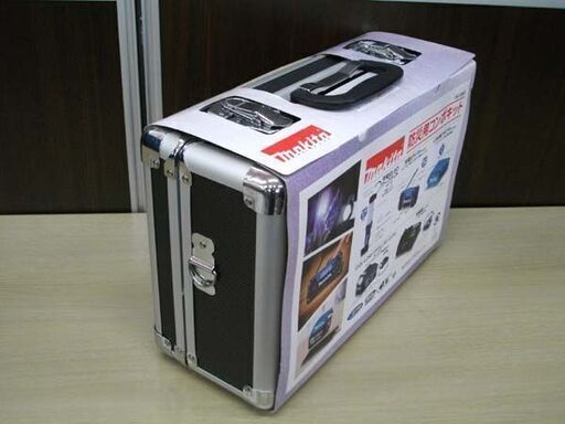 新品 マキタ 防災用コンボキッド CK1008 10.8V/4.0Ah バッテリ(BL1040B) 充電器(DC10SA) USB用アダプタ 防災キット makita 苫小牧西店