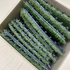 木製タイル　ベランダ　テラス用　ダンボール3箱分ありますの画像