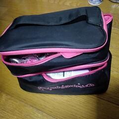 ネイル用品とケースの画像