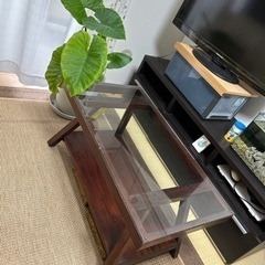 リビングテーブルの画像
