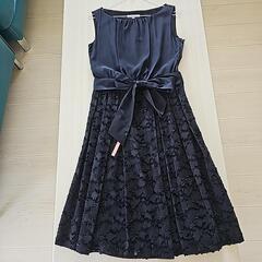 紺色のドレスとボレロセット、リボン付き