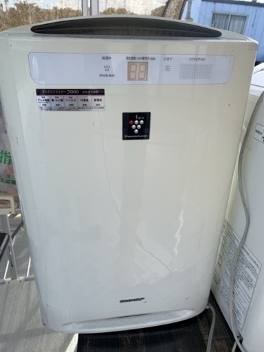 SHARP 空気清浄機　2011年製